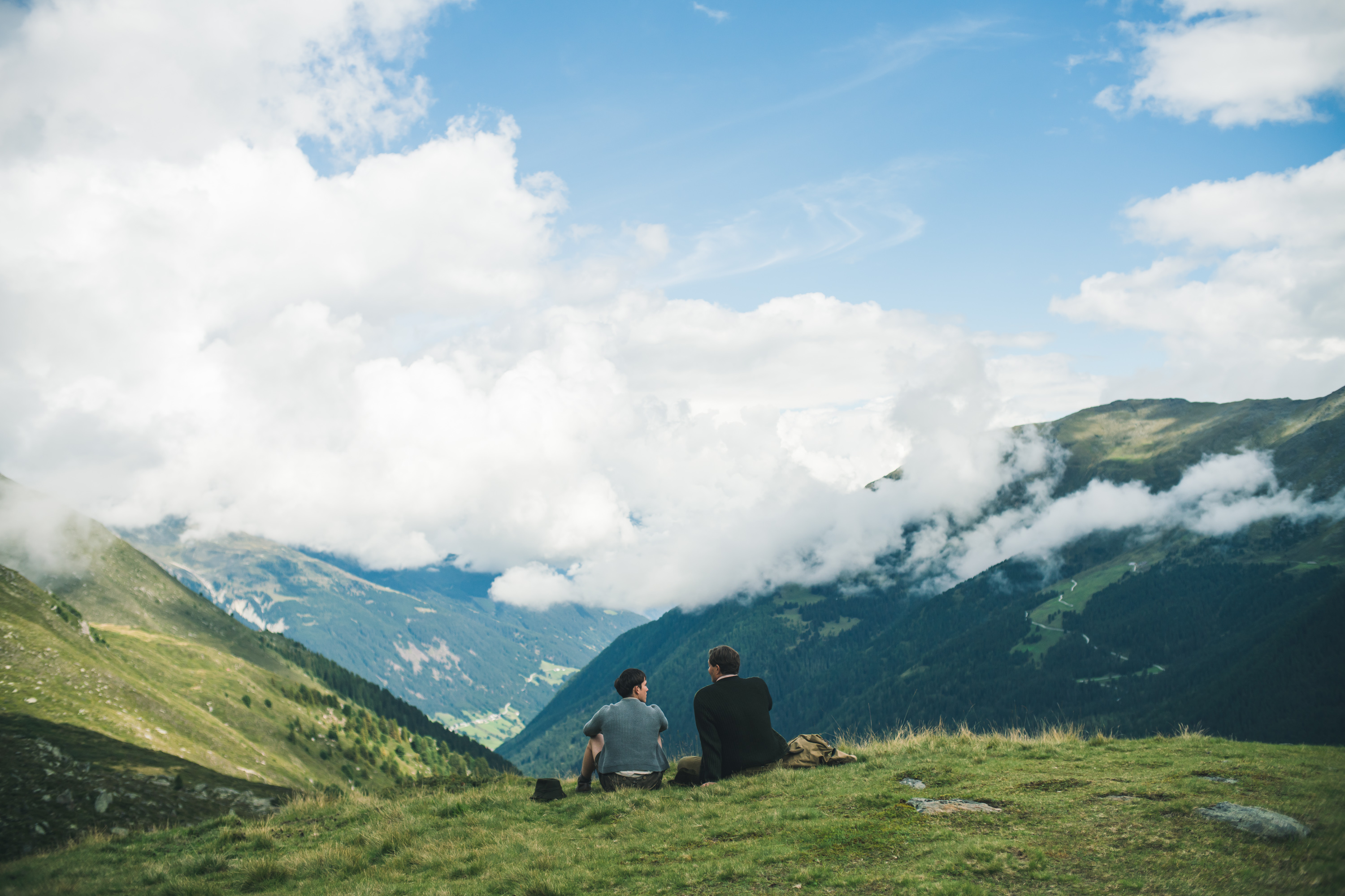 Vater und Sohn am Berg